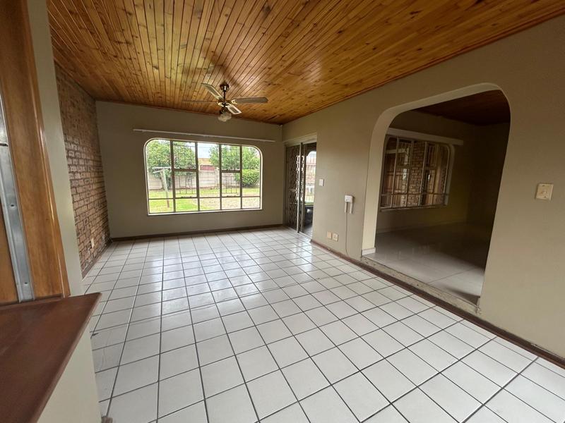 4 Bedroom Property for Sale in Vaalpark Free State